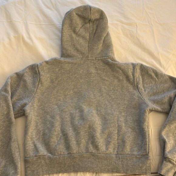 Brandy Melville Christy Hoodie in Heather Gray. Regular Fit. - Picture 7 of 8